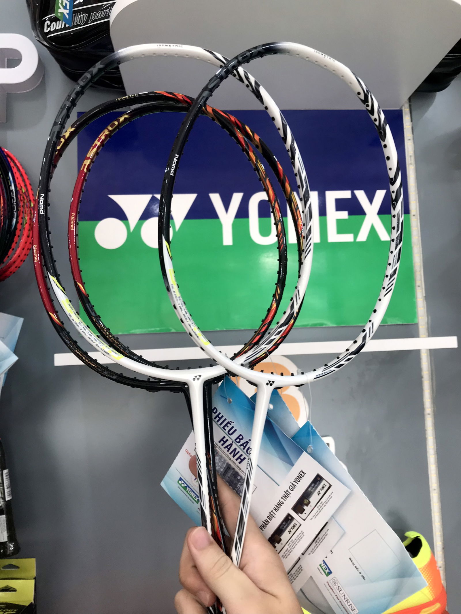 Top 10 vợt cầu lông Yonex trọng lượng 3u tấn công mạnh mẽ