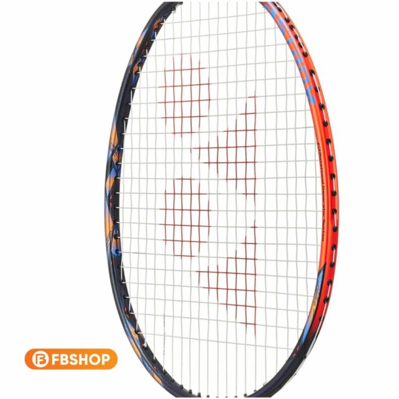 Lining Axforce 70 và Yonex Astrox 77 Pro lên bàn cân