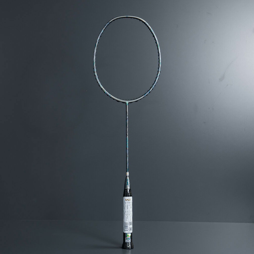 Vợt VS Titan 1000