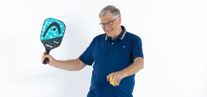Tỷ phú Bill Gates chơi pickleball