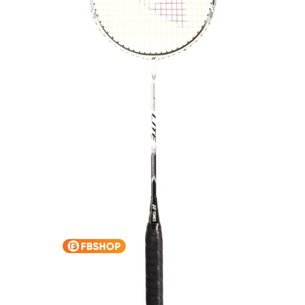 Vợt Isolite Pro TH được tích hợp các công nghệ cơ bản của hãng Yonex