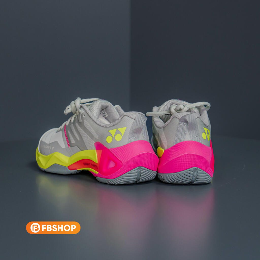 Đánh giá thực tế Giày Cầu Lông Yonex Subaxia GT Women 