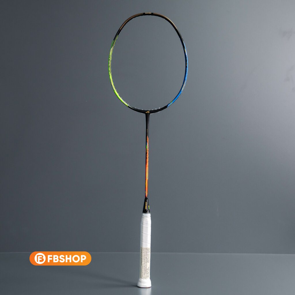 Tổng thể vợt cầu lông Hundred Flareon Typhoon màu sắc hiện đại, phiên bản mới nhất
