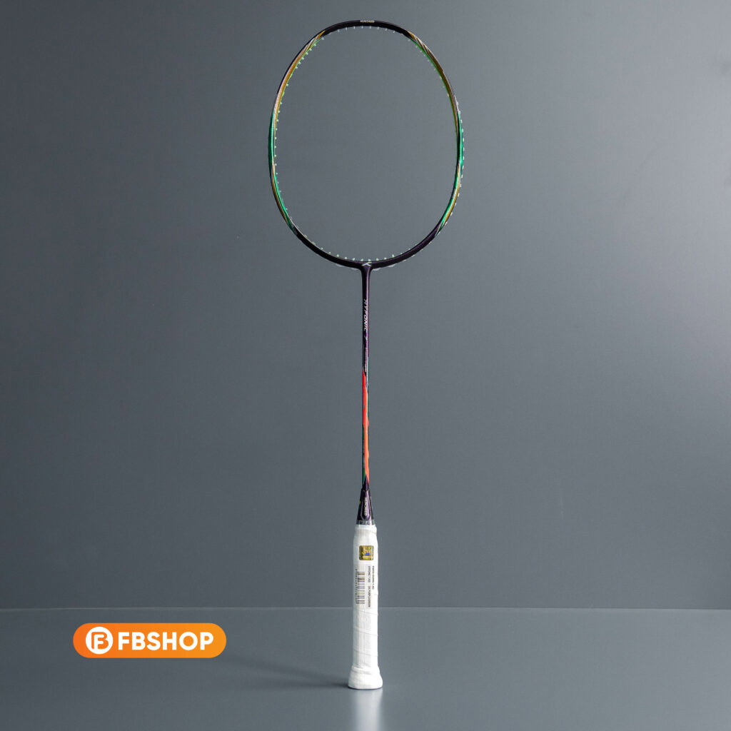 Vợt Cầu Lông Hundred Hyfonic 7 với thiết kế đầy huyền ảo và bí ẩn 