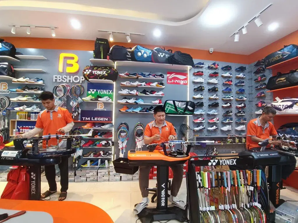 Đến Fbshop săn vợt chính hãng - Nhận quà liền tay