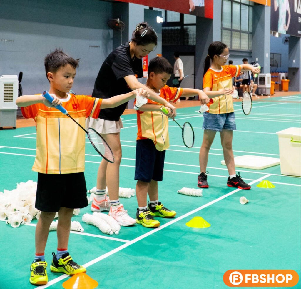 Kỹ thuật giao cầu chuẩn xác chính là chìa khóa quan trọng giúp bạn kiểm soát nhịp độ trận đấu và giành thế chủ động ngay từ những giây đầu tiên của đường cầu