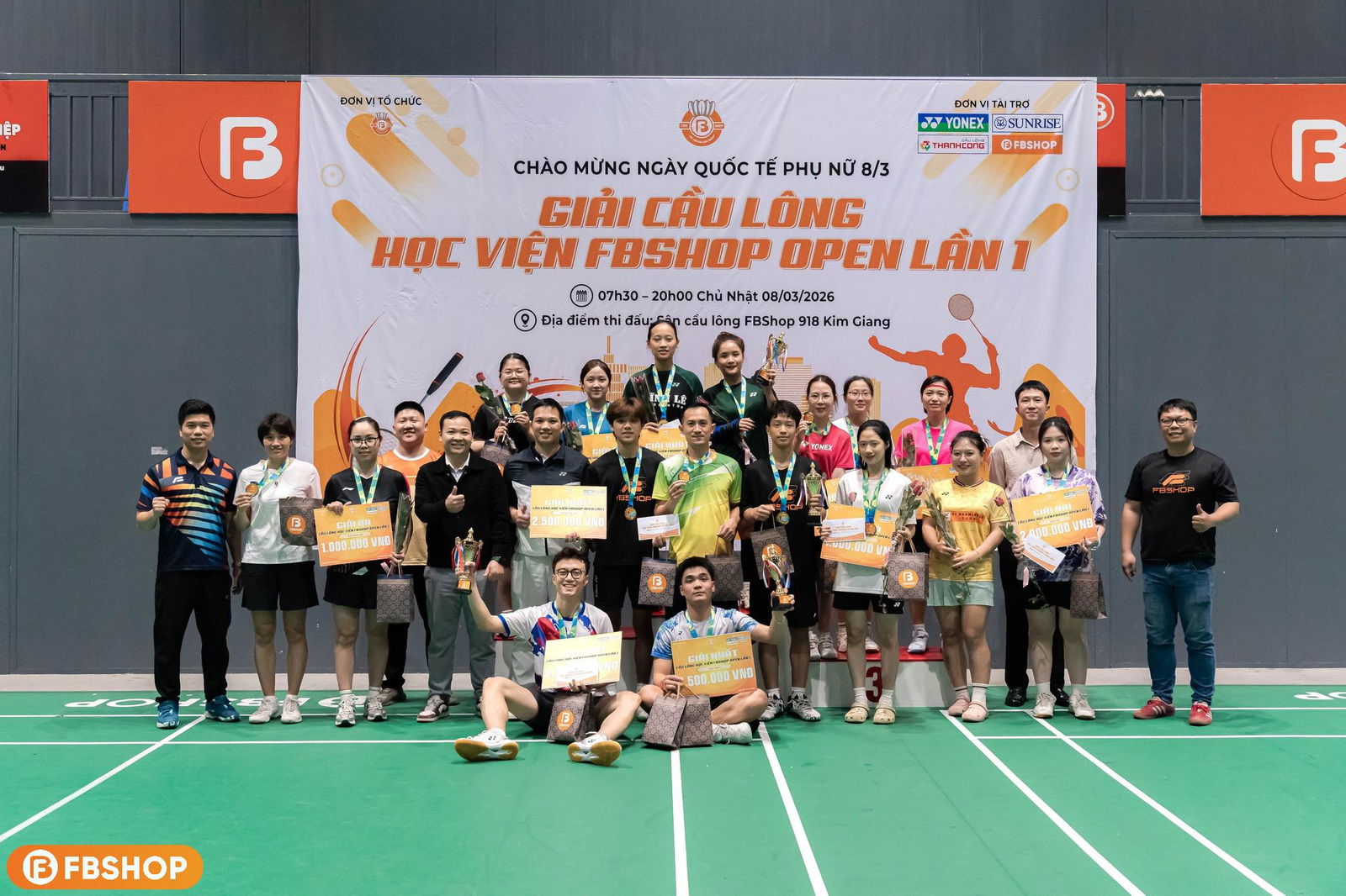 Các nhà vô địch của Giải cầu lông Học viện Fbshop Open lần 1