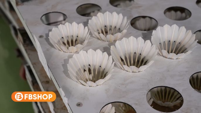 Cầu Thành Công được tra keo, khâu chỉ một cách tỉ mỉ