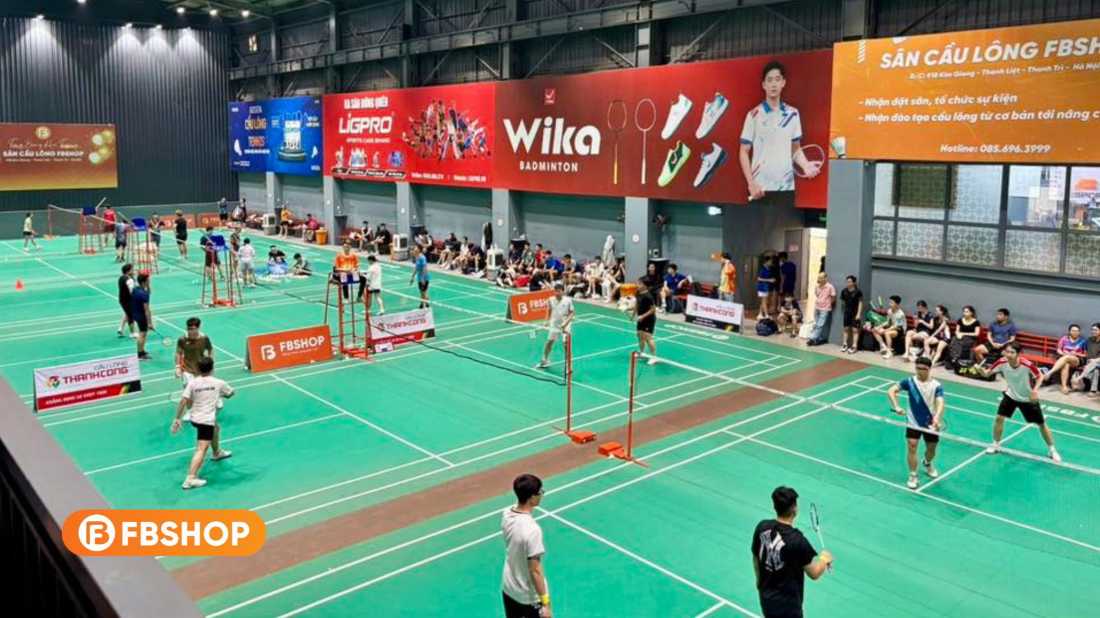 Rất nhiều VĐV đã có mặt tại sân thi đấu từ sớm để chuẩn bị cho màn thi đấu mãn nhãn nhất