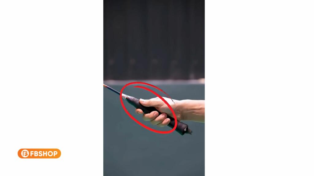 Ứng dụng cách cầm vợt góc trong kỹ thuật ve cắt