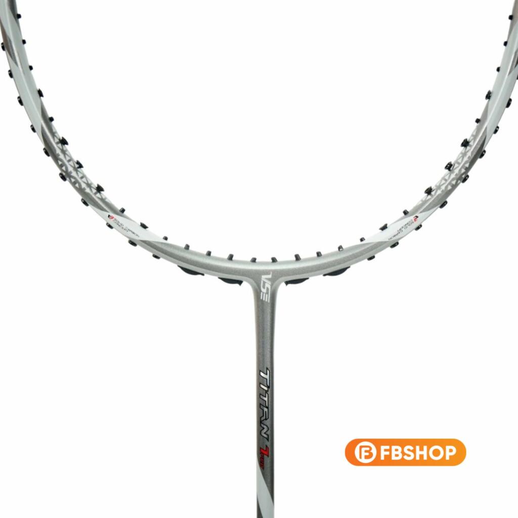 Vợt Cầu Lông VS Titan 7 Pro là một cây vợt phù hợp với lối chơi công thủ toàn diện 