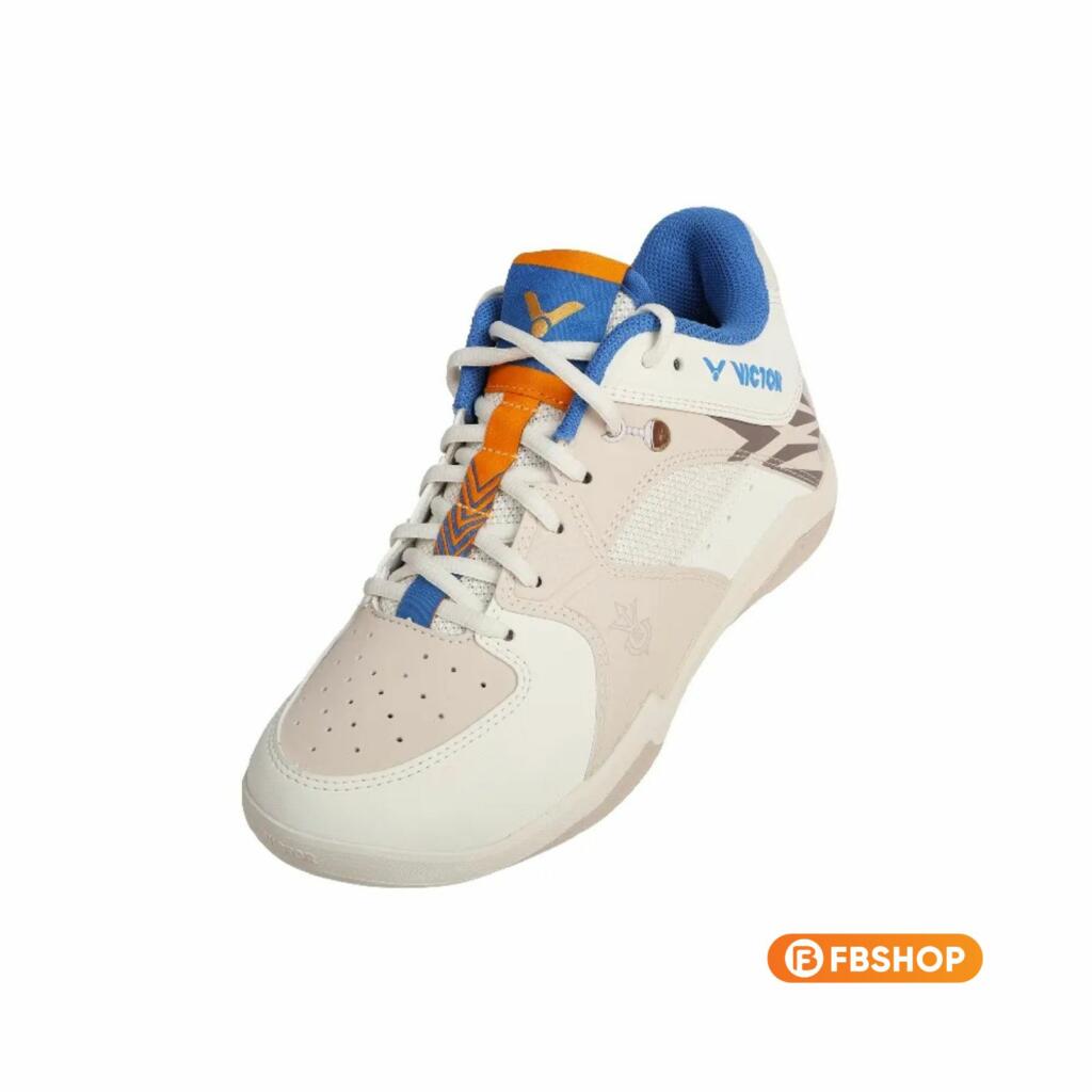 Giày Cầu Lông Victor Dragon Ball Z mang một tinh thần chiến đấu mạnh mẽ bất diệt trên sân cầu 