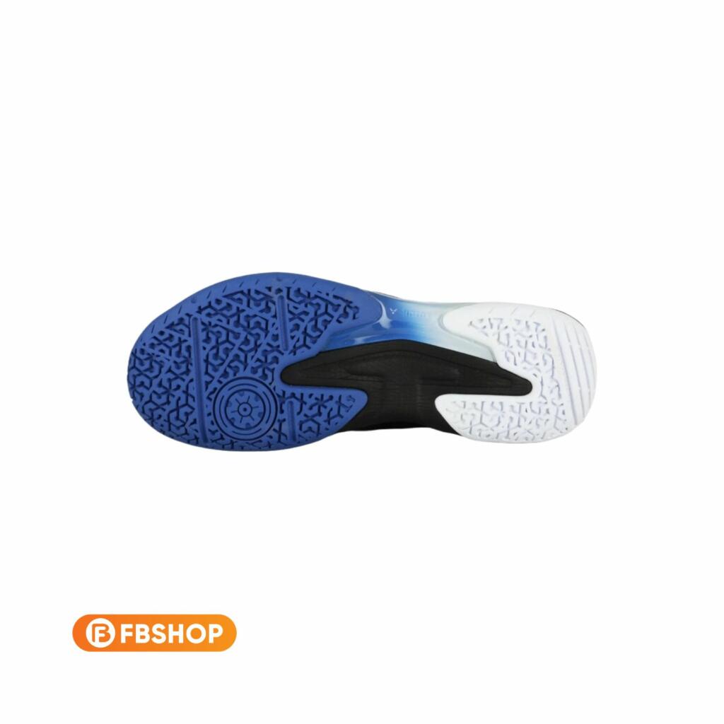 Lớp đế cao su được thiết kế giúp chống trượt trên mọi mặt thảm Lớp đế cao su được thiết kế giúp chống trượt trên mọi mặt thảm